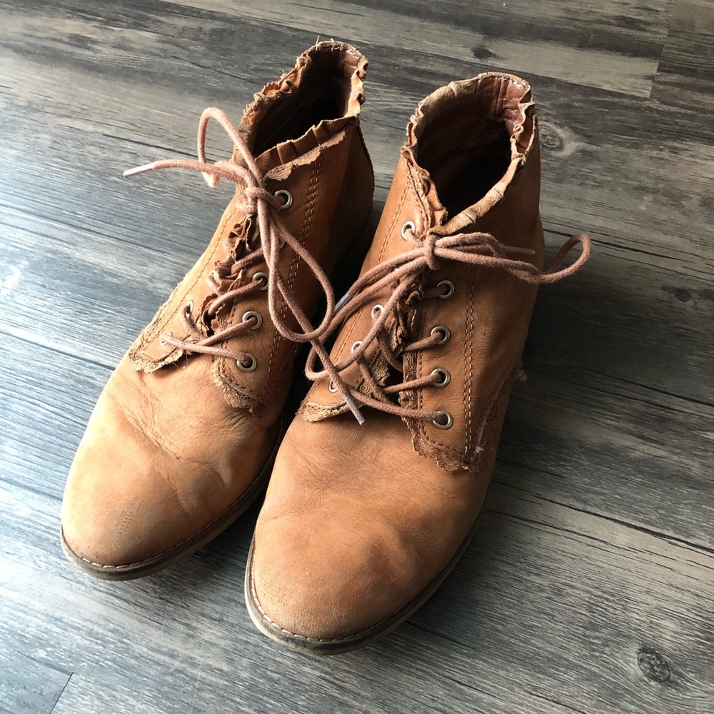 Gianni Bini boots